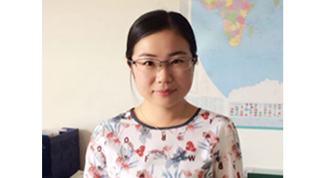 于艳--东北农业大学  硕士
现任：动保技术部研发员，从不浪费功夫和身边的资源，虚心向各位教员叨教知识，在企业高新认定、GMP验收工作中做出了重大的贡献。